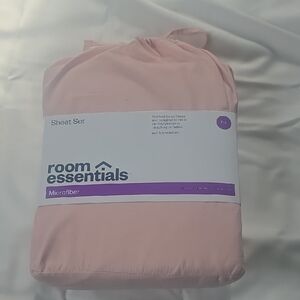Room Essentials Pink Sheet Set